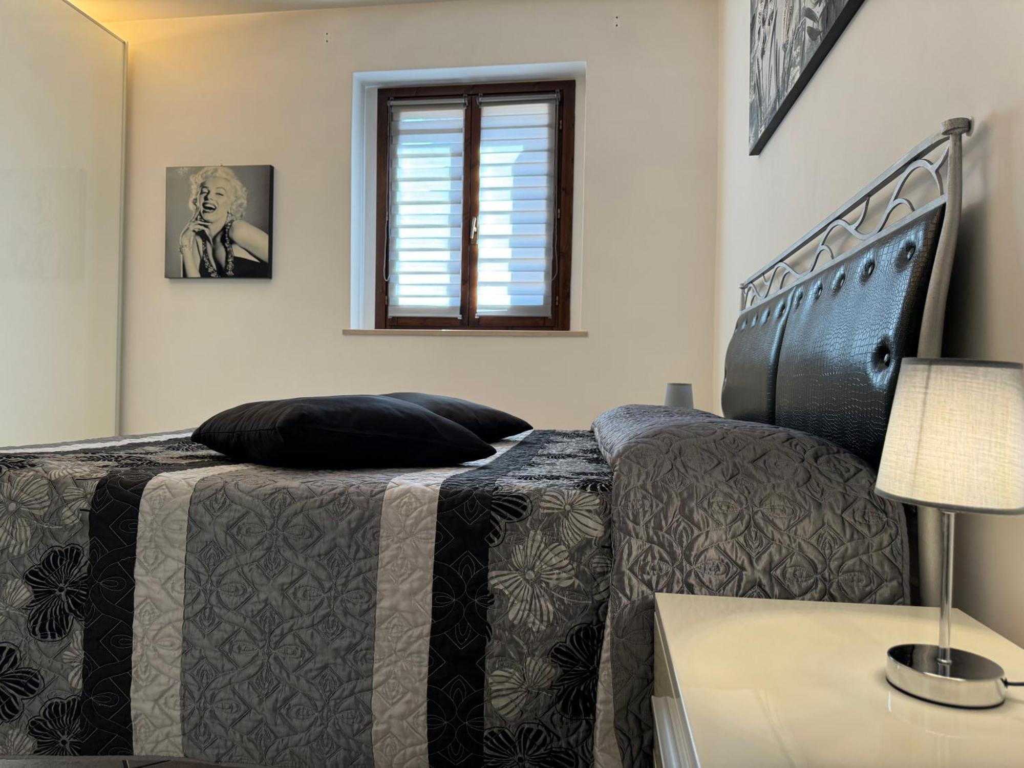 Family Stylish Apartment Норчія Екстер'єр фото